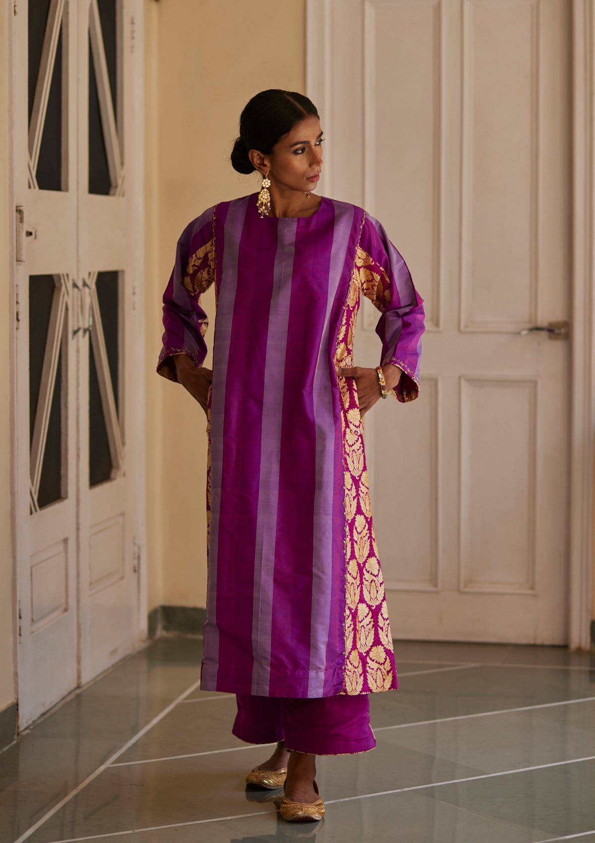 Jamuni Panelled Silk Kurta