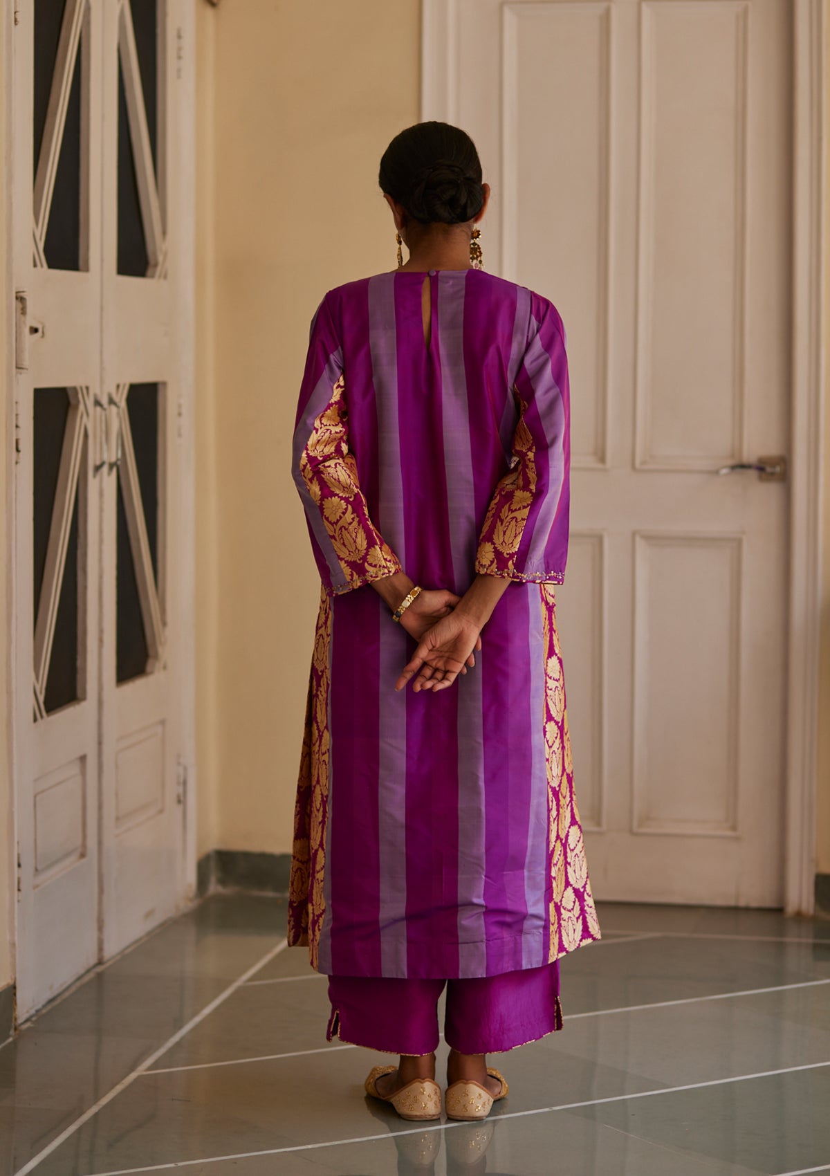 Jamuni Panelled Silk Kurta